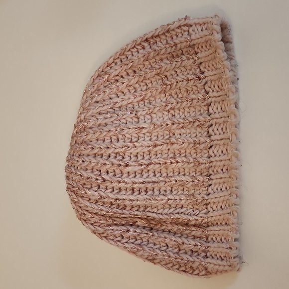 🩷 Pink beannie / Hat / Tuque - Picture 4 of 5